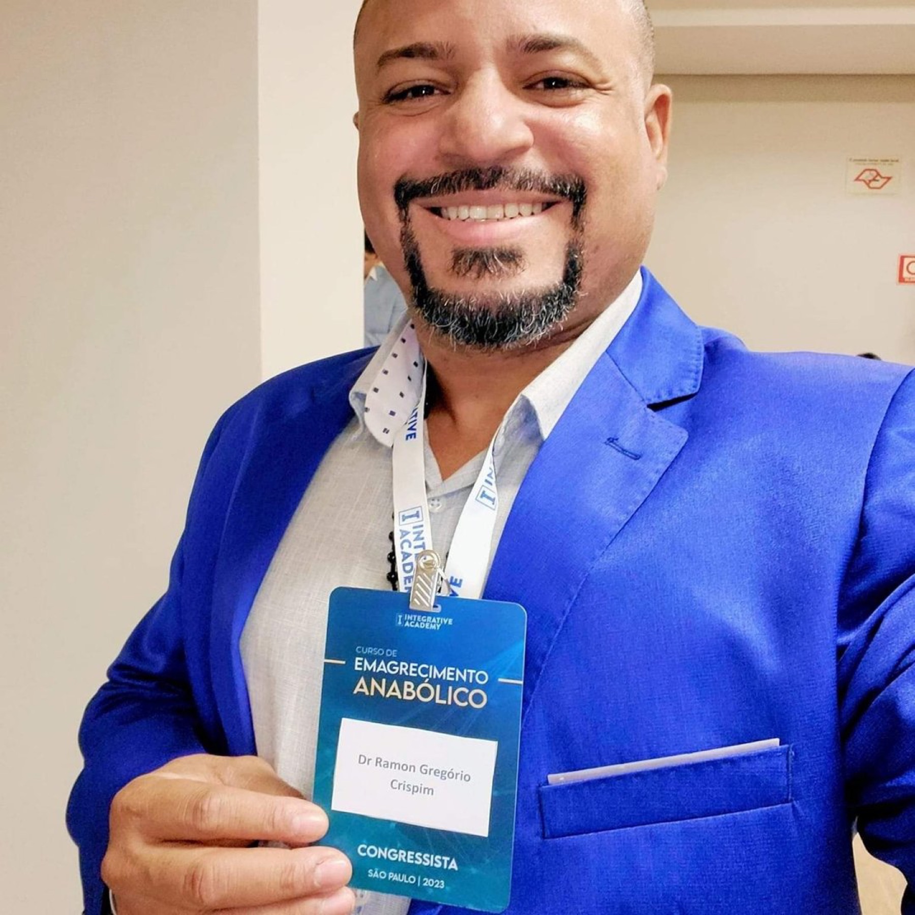 Dr. Ramon Gregorio Crispin em evento de medicina integrativa